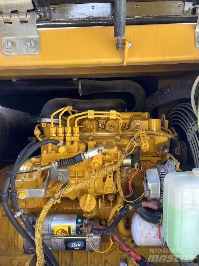 CAT 307E Pelle sur chenilles