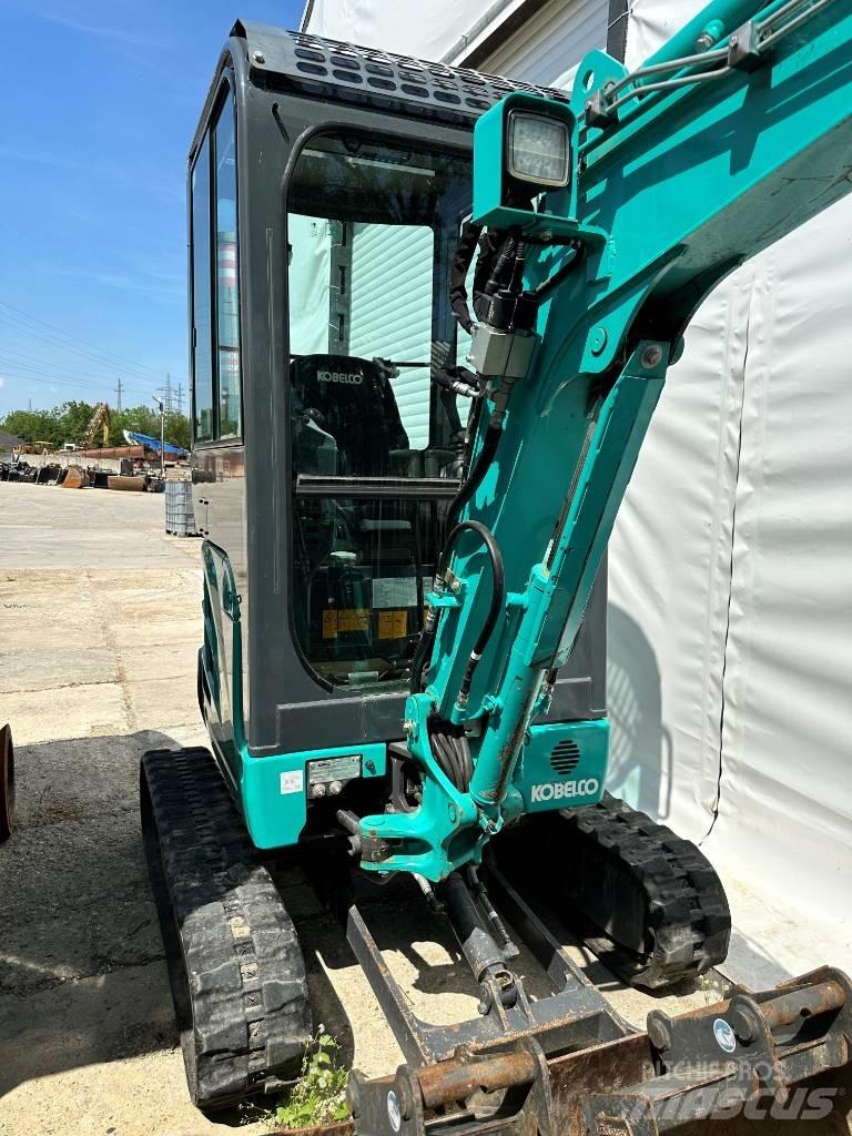 Kobelco SK17SR-3E Mini pelle < 7t