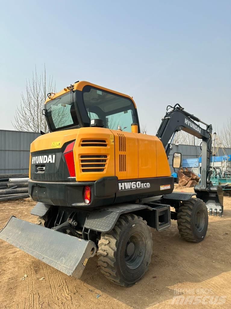 Hyundai HW 60 Eco Pelle sur pneus