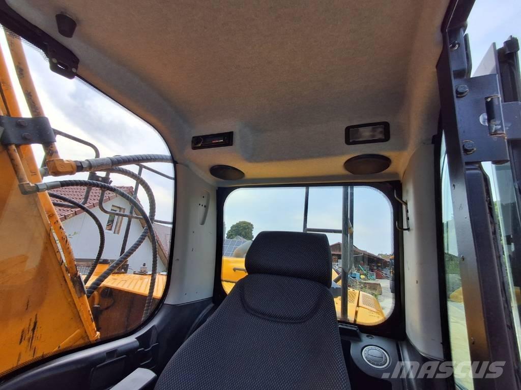 JCB JS210LC T4F Pelle sur chenilles