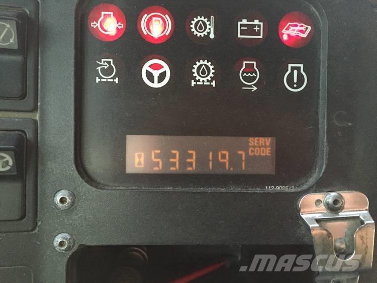  CATPILLAR 775D Tombereau rigide