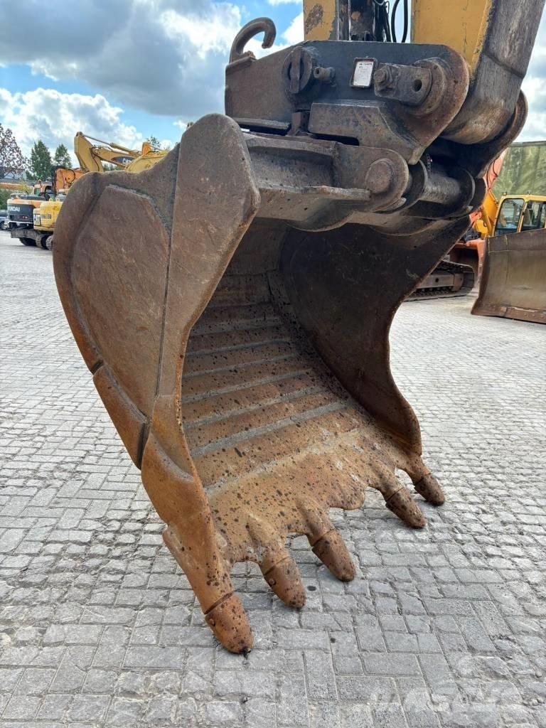 CAT 330 B L Pelle sur chenilles