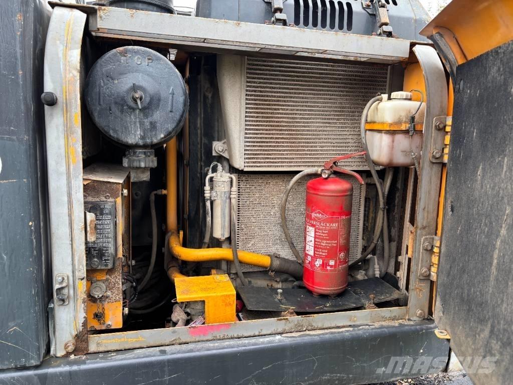 Klemm KR805-2 Pelle enfonce-pieux