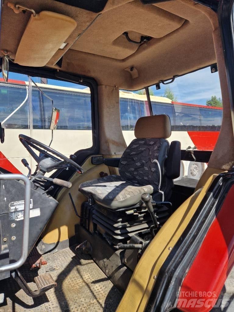 Case IH 685 XL Tracteur