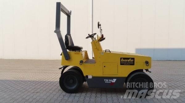 Sakai TS 160 Rouleaux à pneumatiques