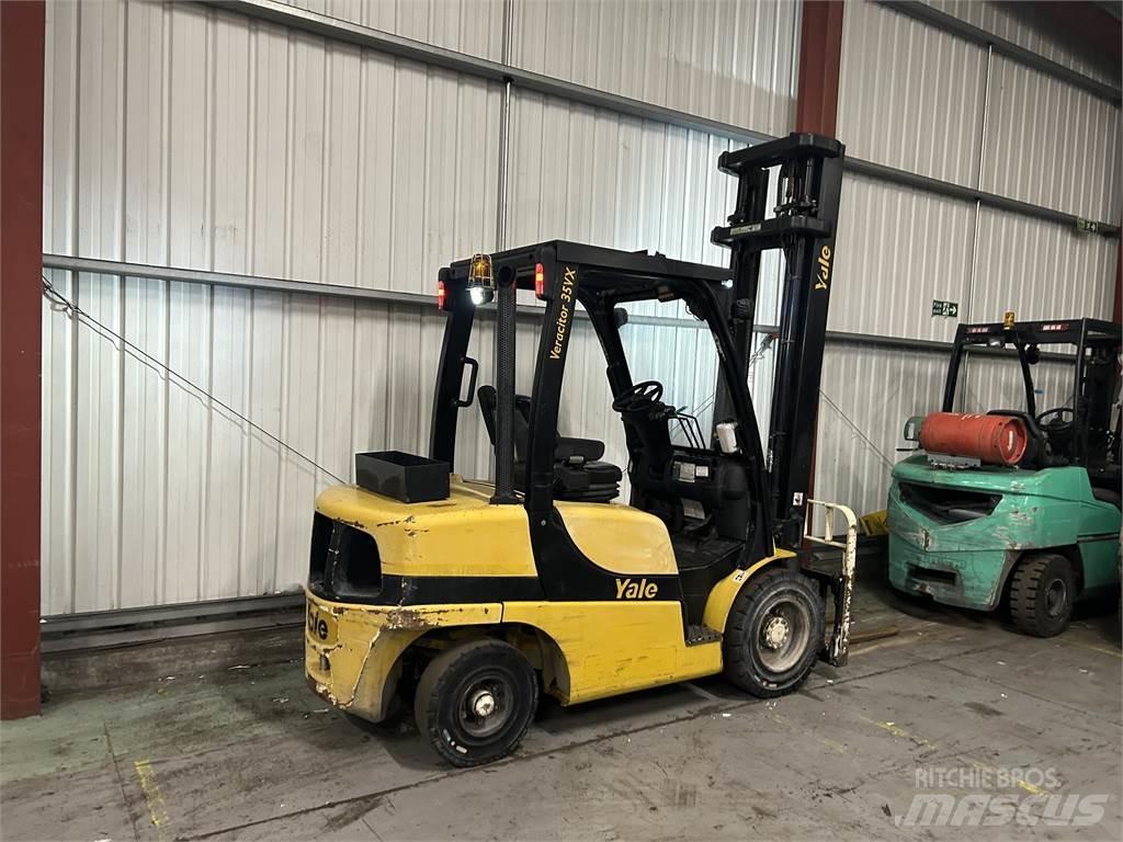 Yale GDP35VX Chariots diesel