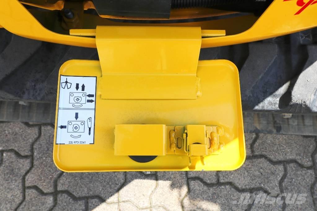 Komatsu PC 25 MR5 Mini pelle < 7t