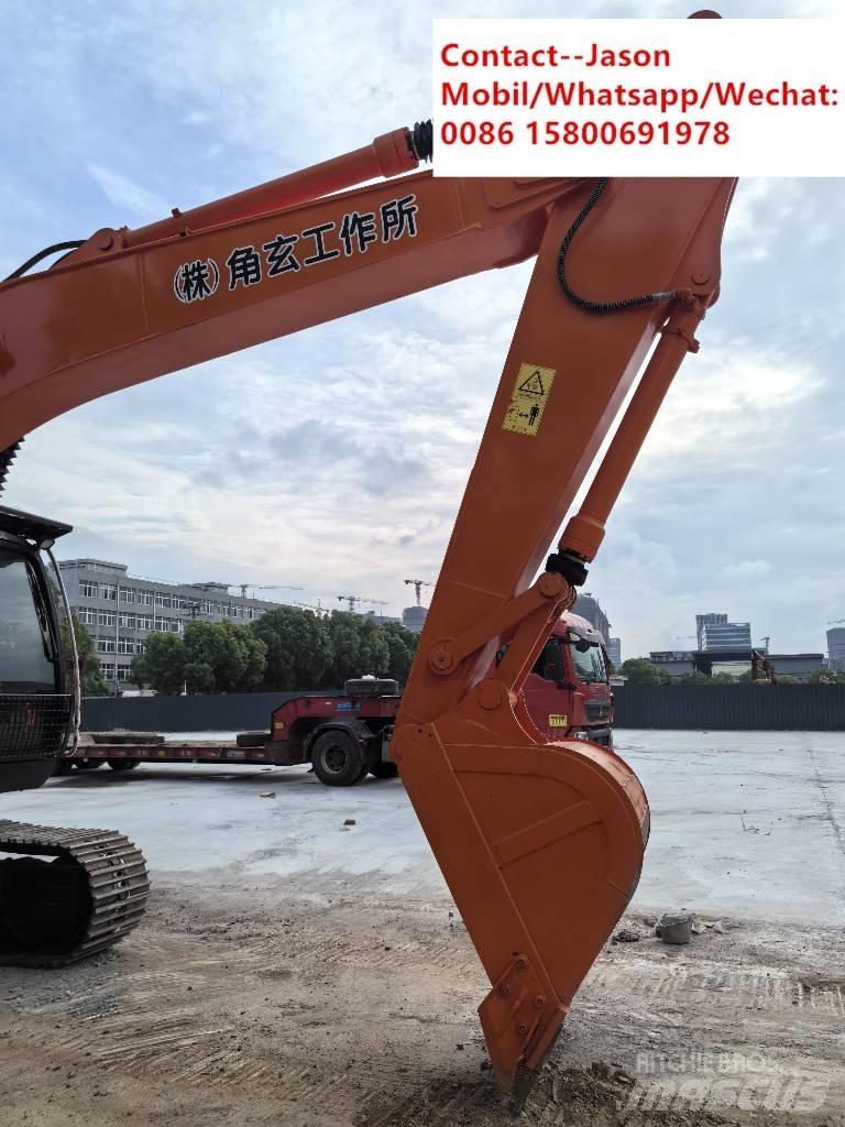 Hitachi ZX 200 Pelle sur chenilles