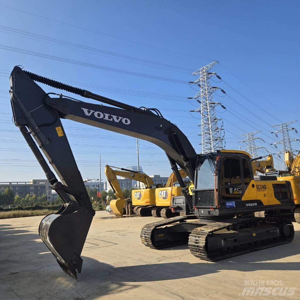 Volvo EC 240 Pelle sur chenilles
