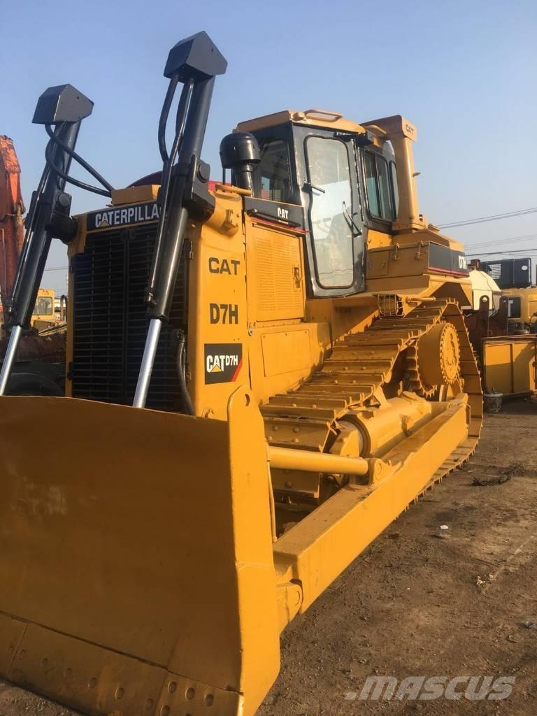CAT D 7  H Bouteurs sur chenilles