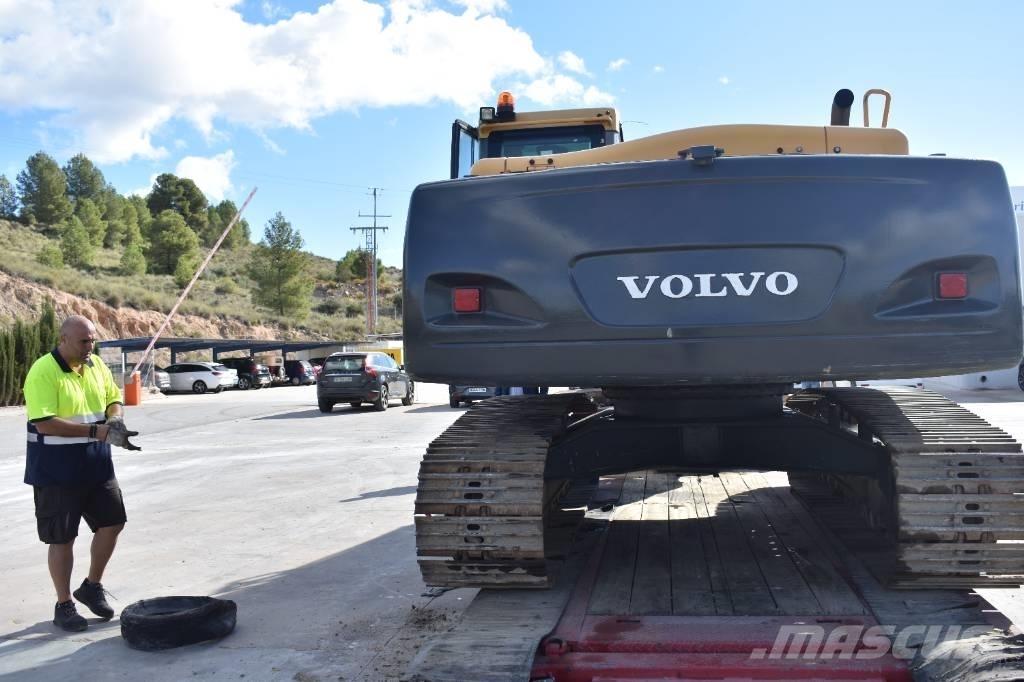 Volvo EC 240 C N L Pelle sur chenilles
