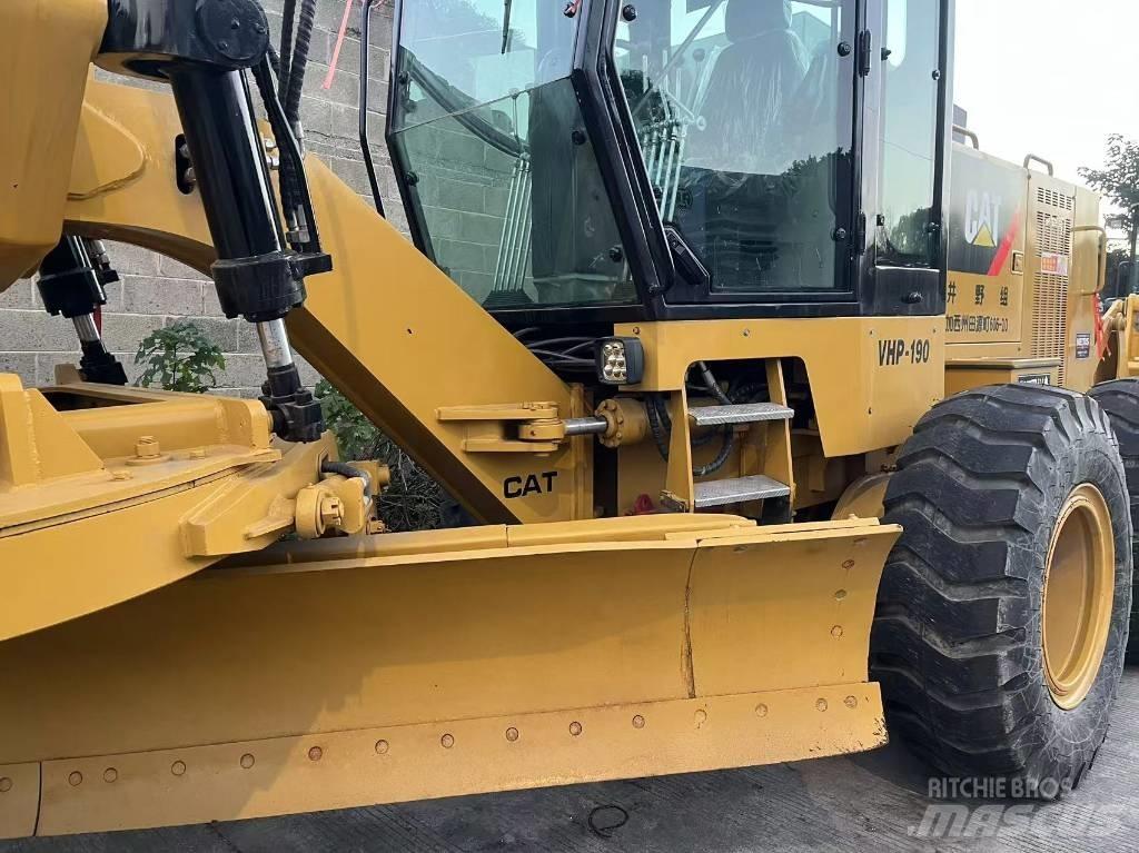 CAT 140 G Niveleuse