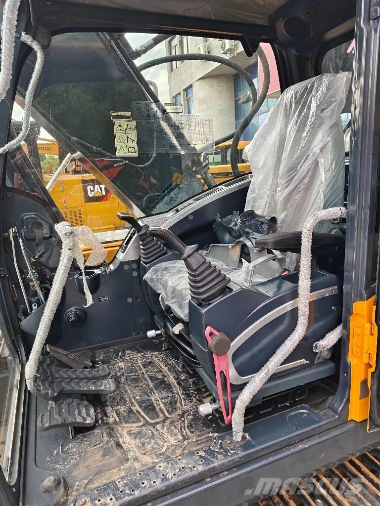 Hyundai R220LC-9S Pelle sur chenilles