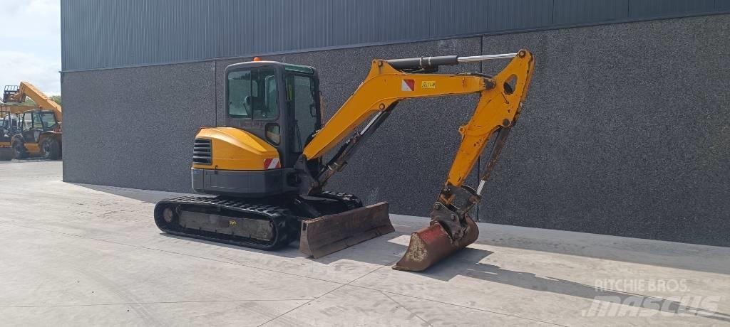 Bobcat E 50 EM Mini pelle < 7t