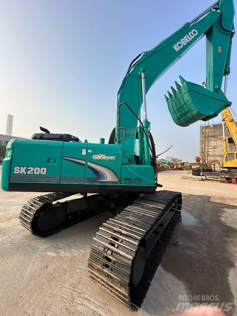 Kobelco SK 200-8 Pelle sur chenilles