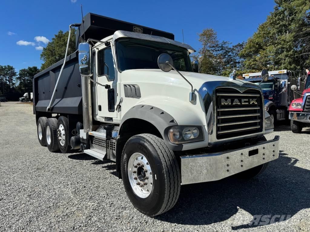 Mack Granite 84FR Camion benne