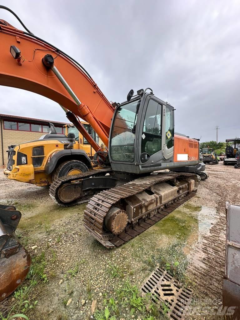 Hitachi ZX 350 LC N Pelle sur chenilles