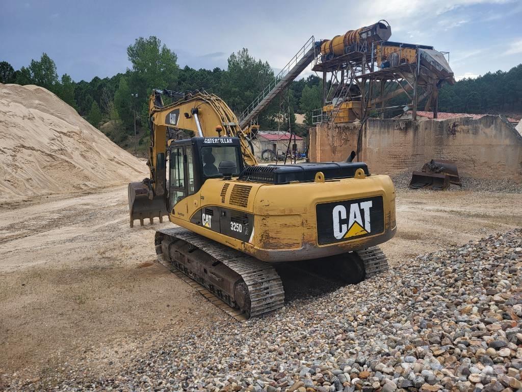 CAT 325 D LN Pelle sur chenilles