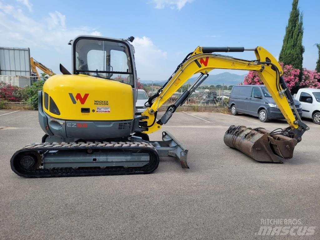 Neuson EZ 53 Mini pelle < 7t