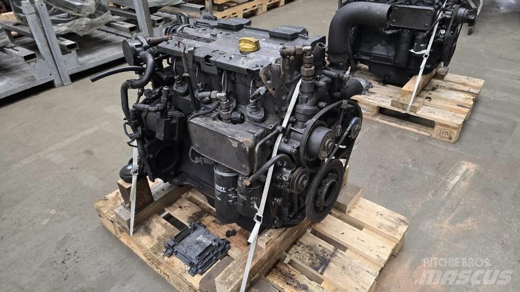 Deutz TD2012L042V Moteur