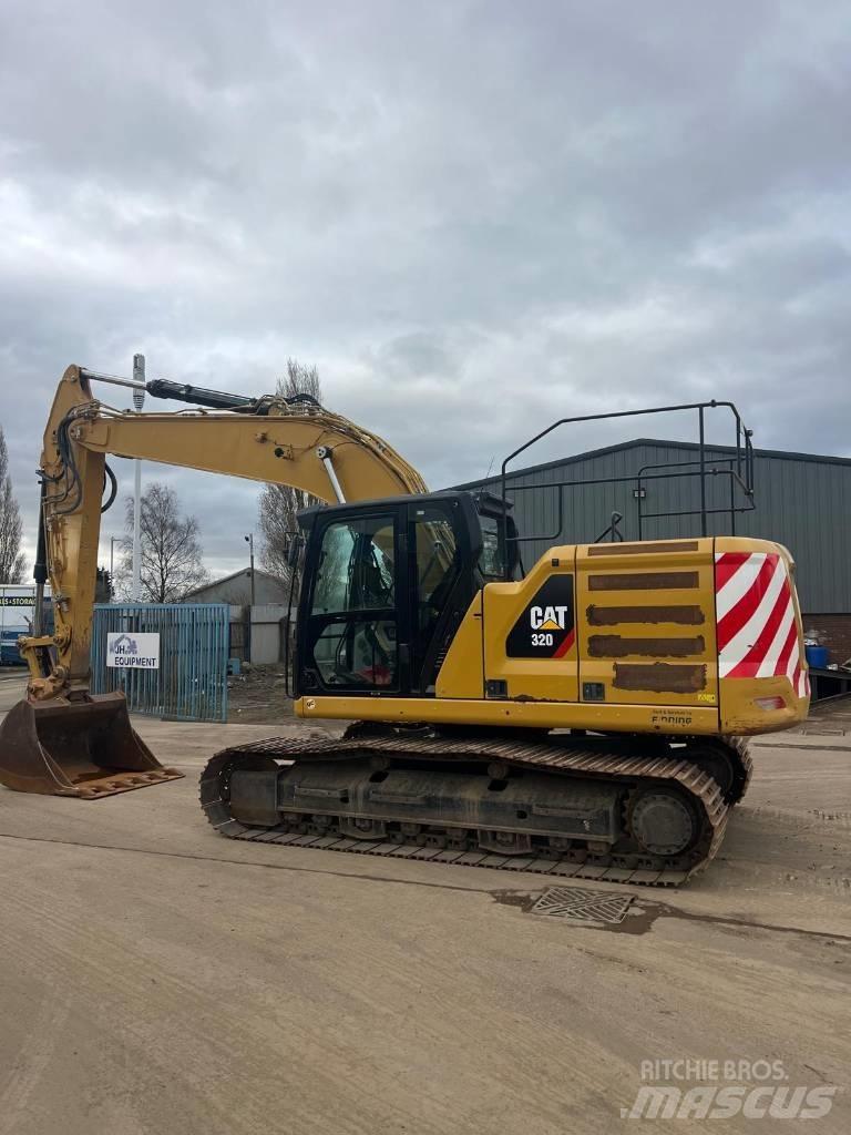 CAT 320 Pelle sur chenilles