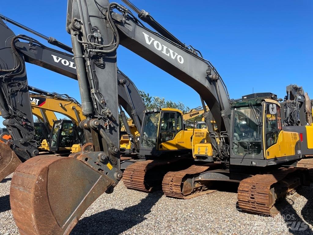 Volvo EC210C Pelle sur chenilles