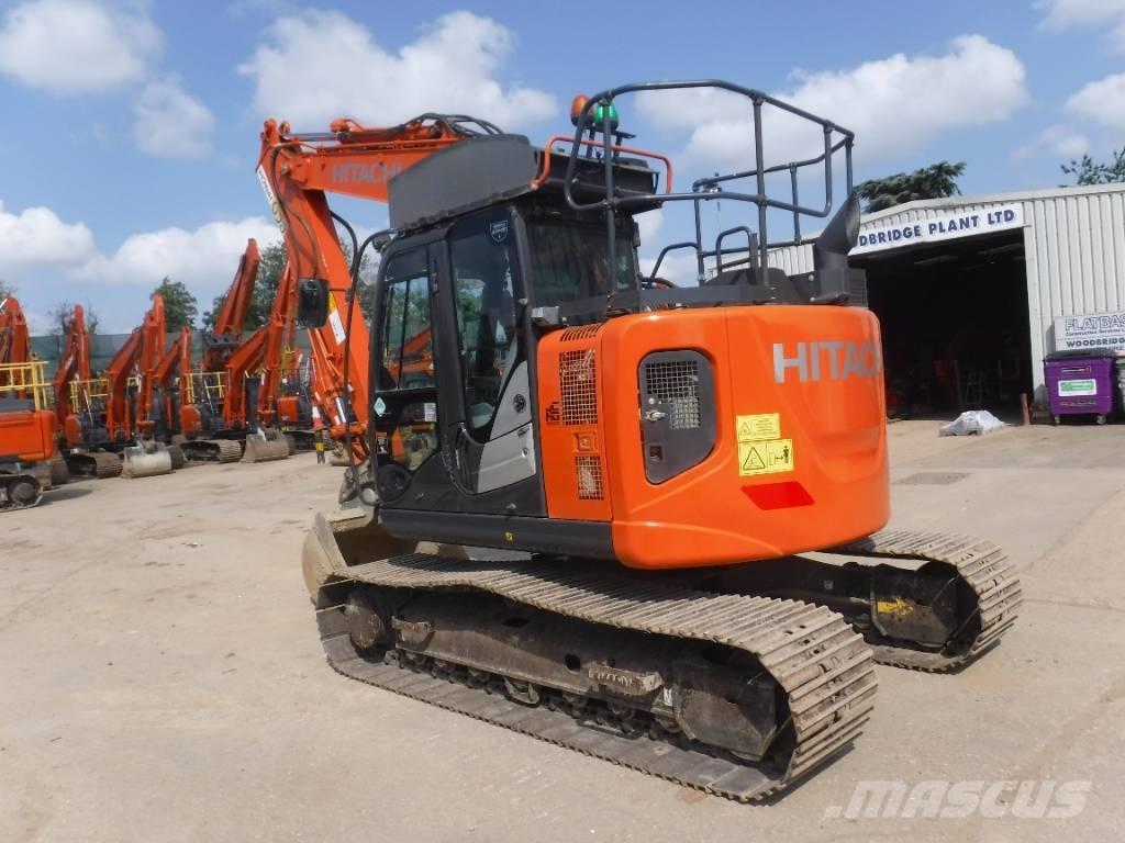 Hitachi ZX 135 US-6 Pelle sur chenilles