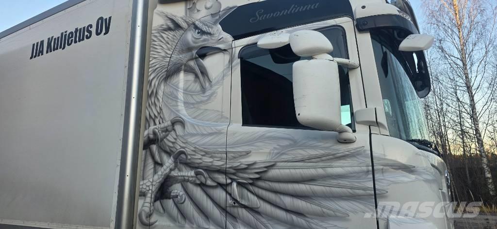 Scania R 360 Camion Fourgon