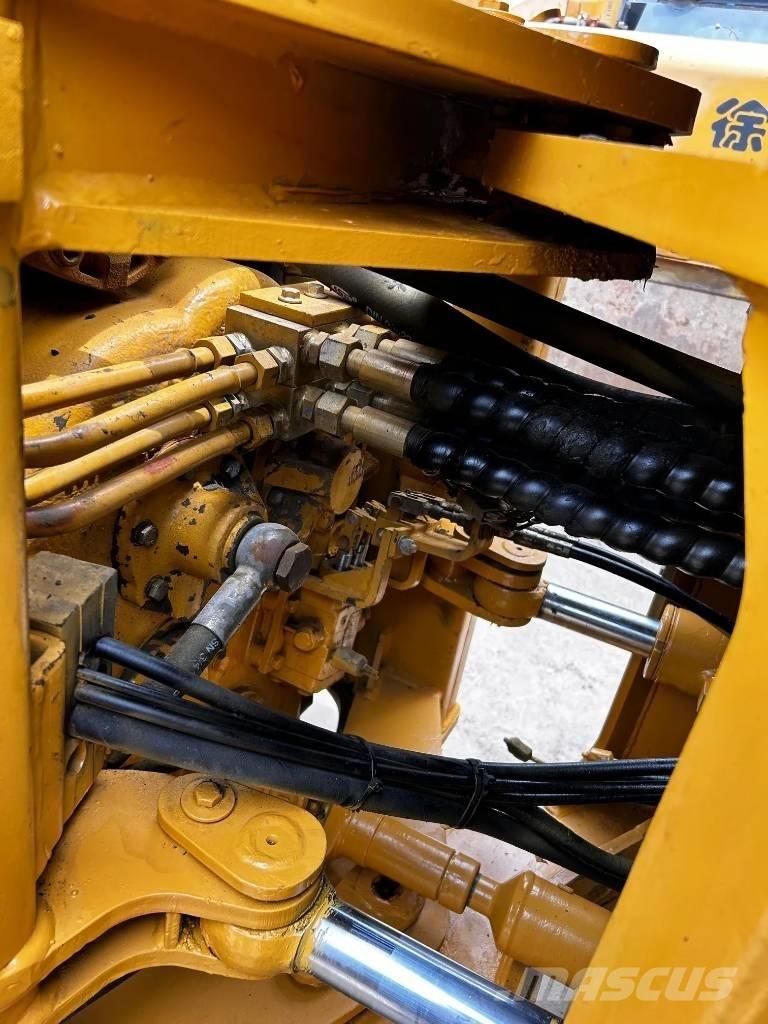 SDLG B860 Tractopelle