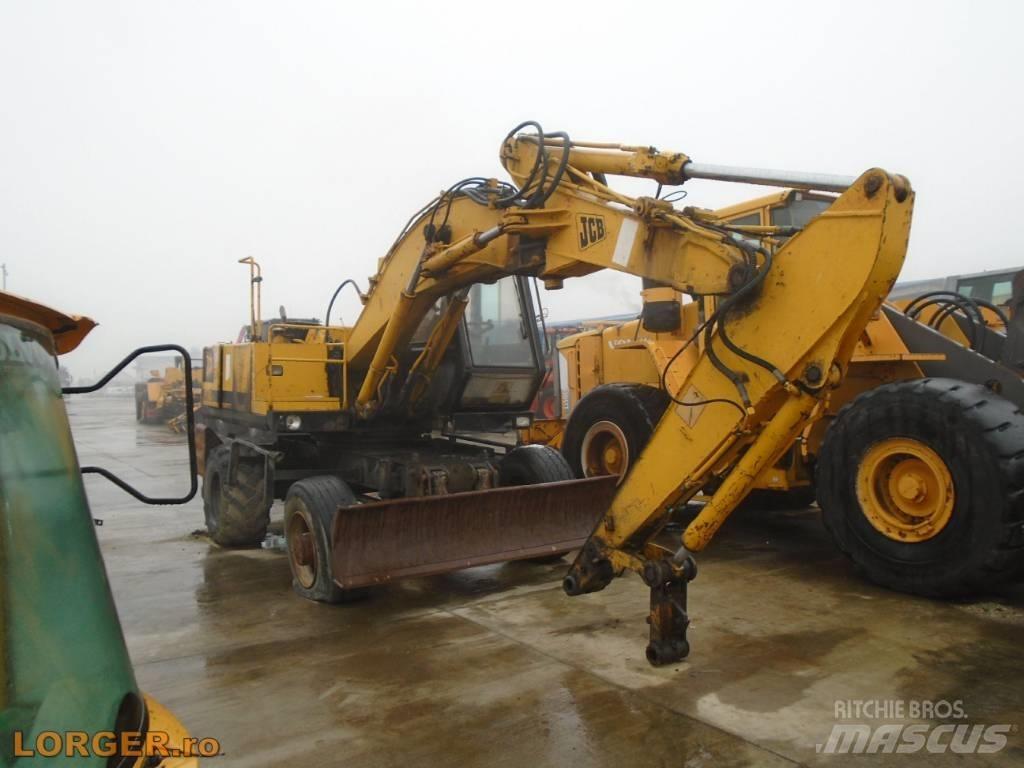 JCB JS 130 W Pelle sur pneus