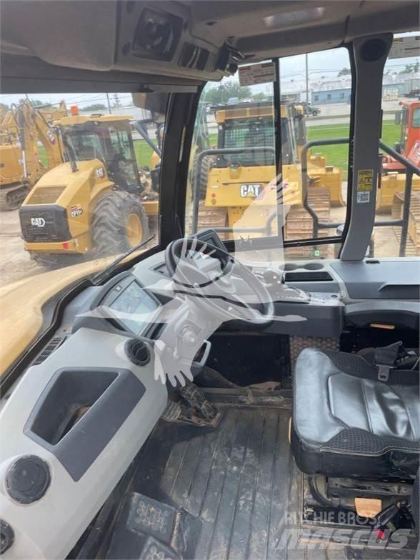 CAT 730 Tombereau articulé