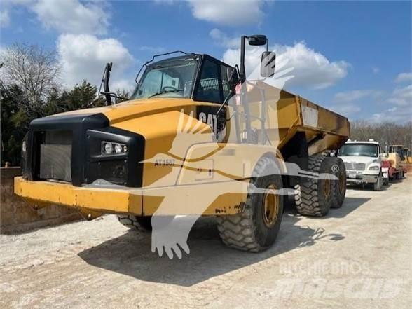CAT 740B Tombereau articulé