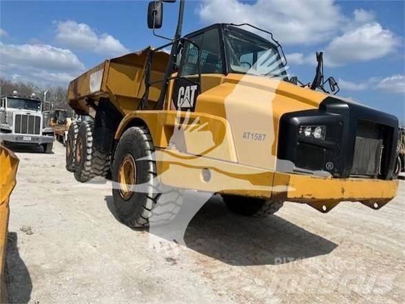 CAT 740B Tombereau articulé