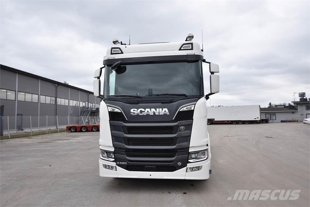 Scania R590 8X4 Camion ampliroll