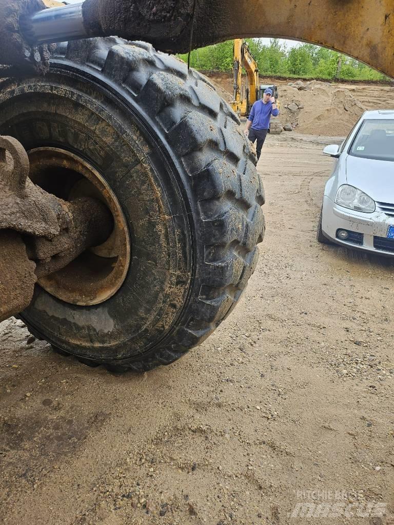 Komatsu WA 470 Chargeuse sur pneus