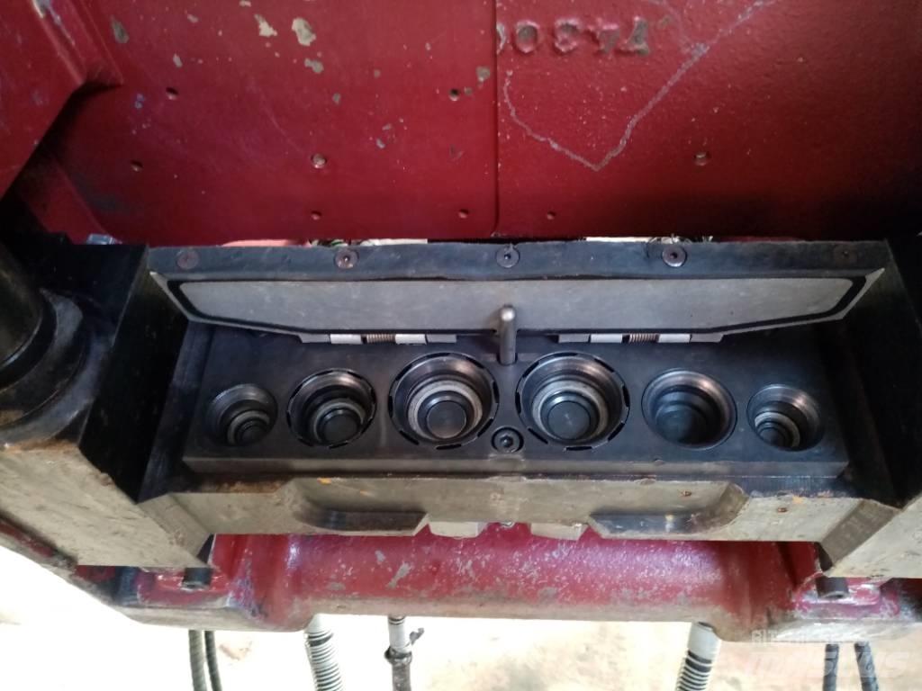 OilQuick 70/50 Attache rapide pour godet