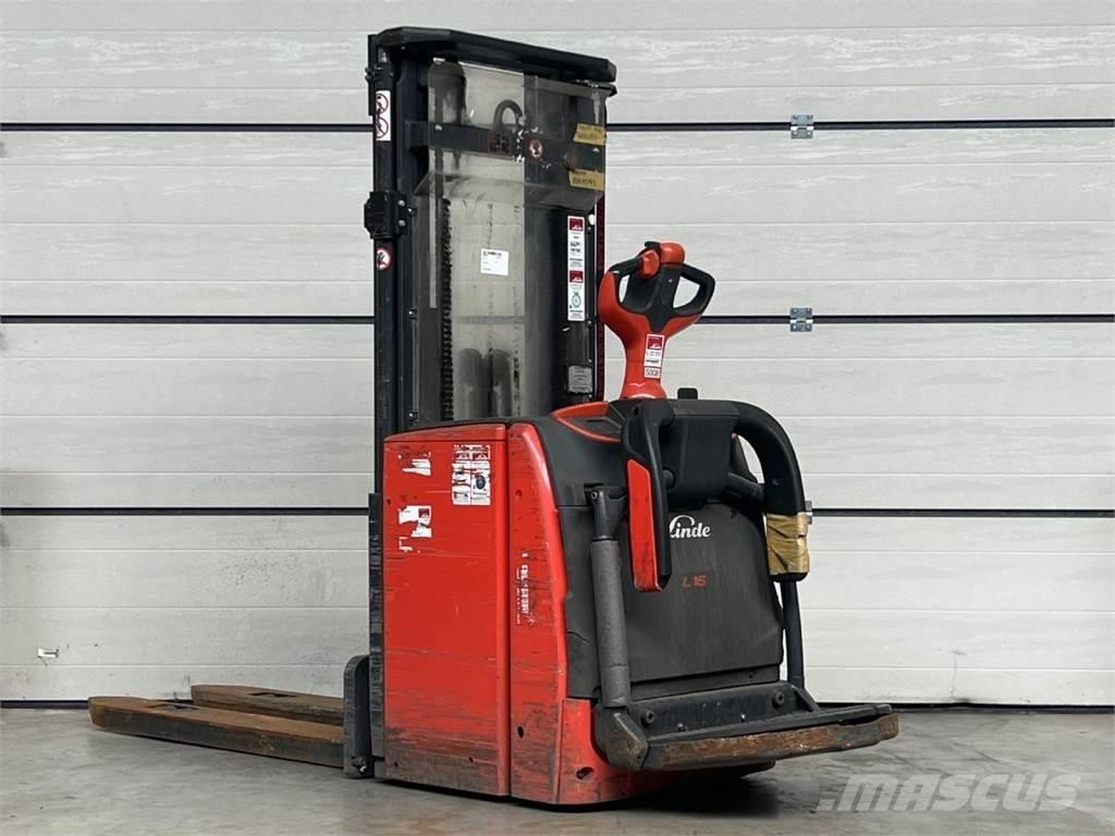 Linde L16AP Gerbeur accompagnant