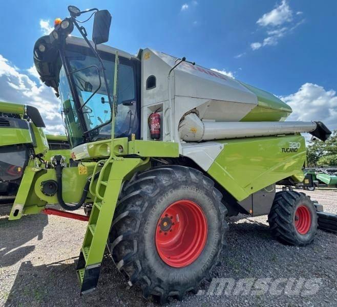 CLAAS TUCANO 320 Moissonneuse batteuse