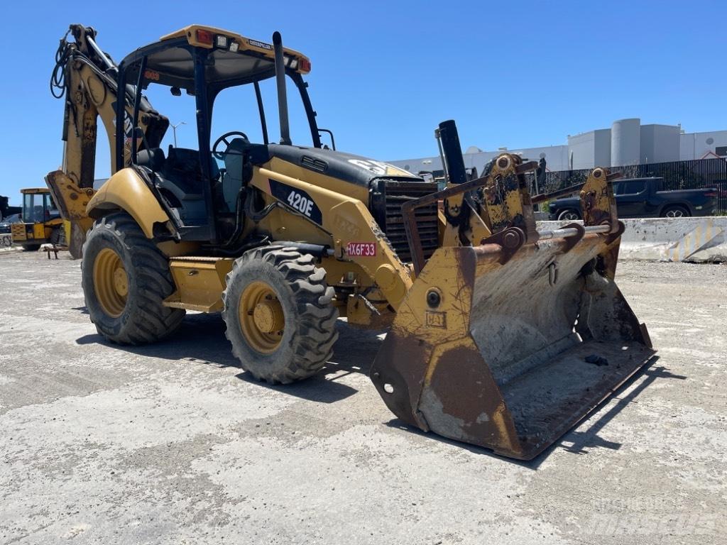CAT 420E Tractopelle