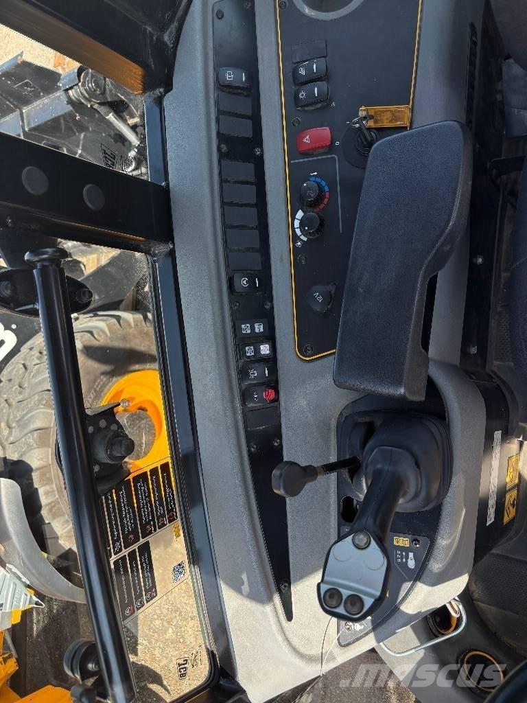 JCB 407 Chargeuse sur pneus