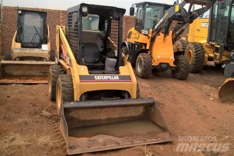 CAT 226B Autre camion