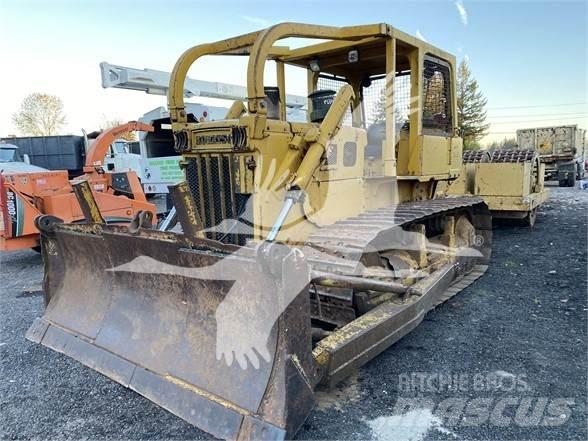 Komatsu D65E-6 Bouteurs sur chenilles