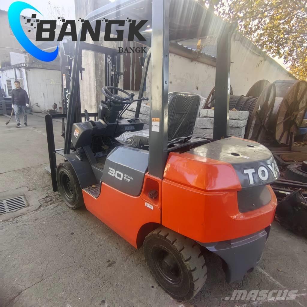 Toyota 7F30 Chariots diesel