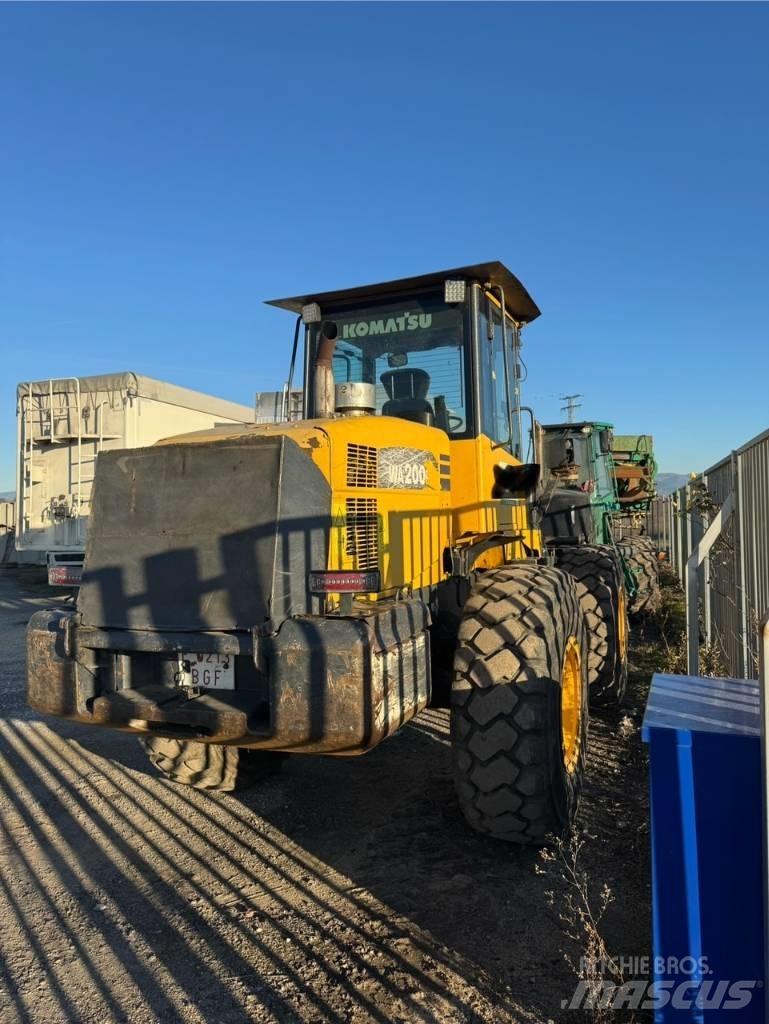 Komatsu WA 200 PZ-6 Chargeuse sur pneus