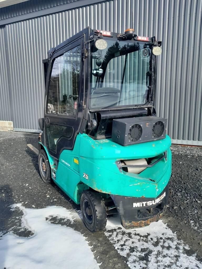 Mitsubishi FD 25 N Chariots diesel