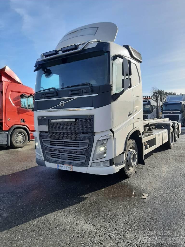 Volvo FH 13 Camion porte container