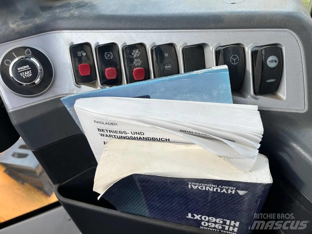 Hyundai HL 960 Chargeuse sur pneus