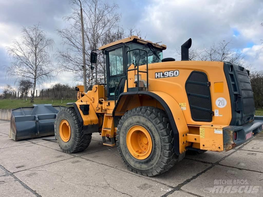 Hyundai HL 960 Chargeuse sur pneus