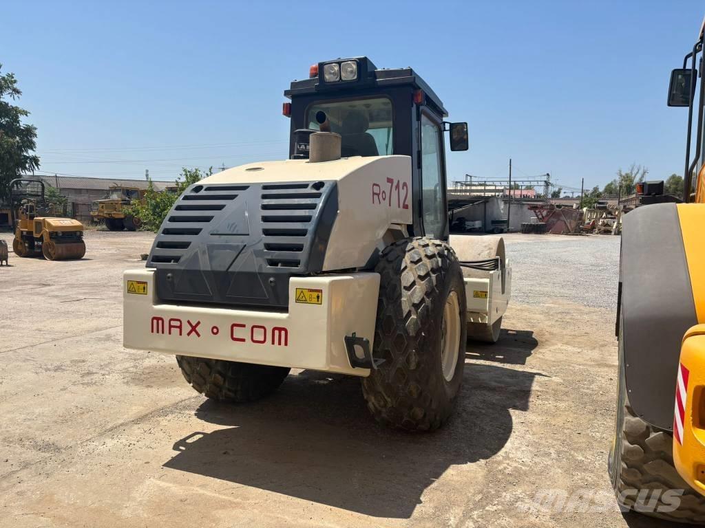  Max Com R712 Rouleaux à pneumatiques