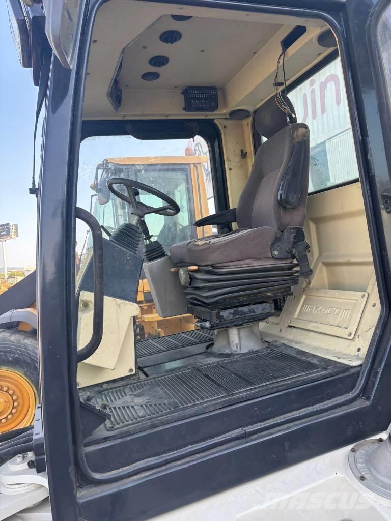  Max Com R712 Rouleaux à pneumatiques